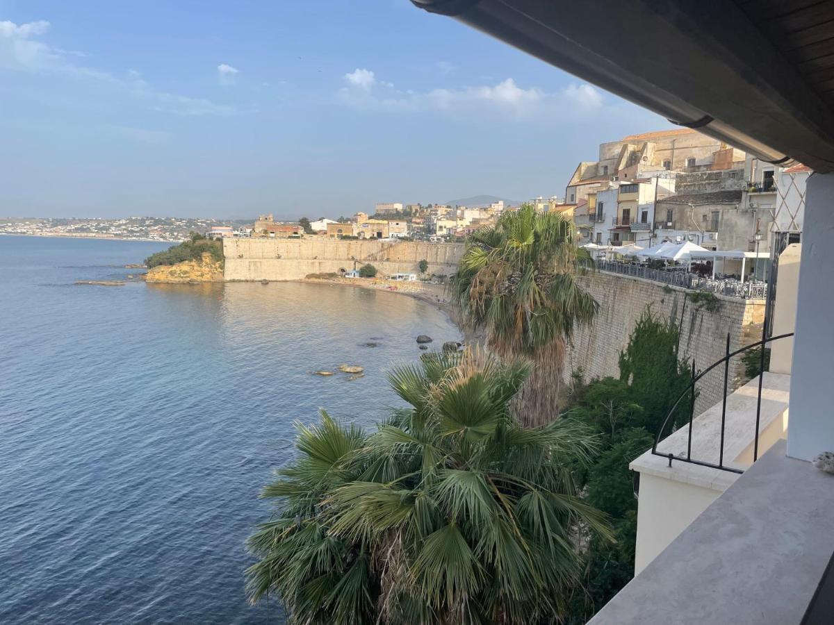 Апартаменты Castello A Mare Кастелламмаре-дель-Голфо Экстерьер фото